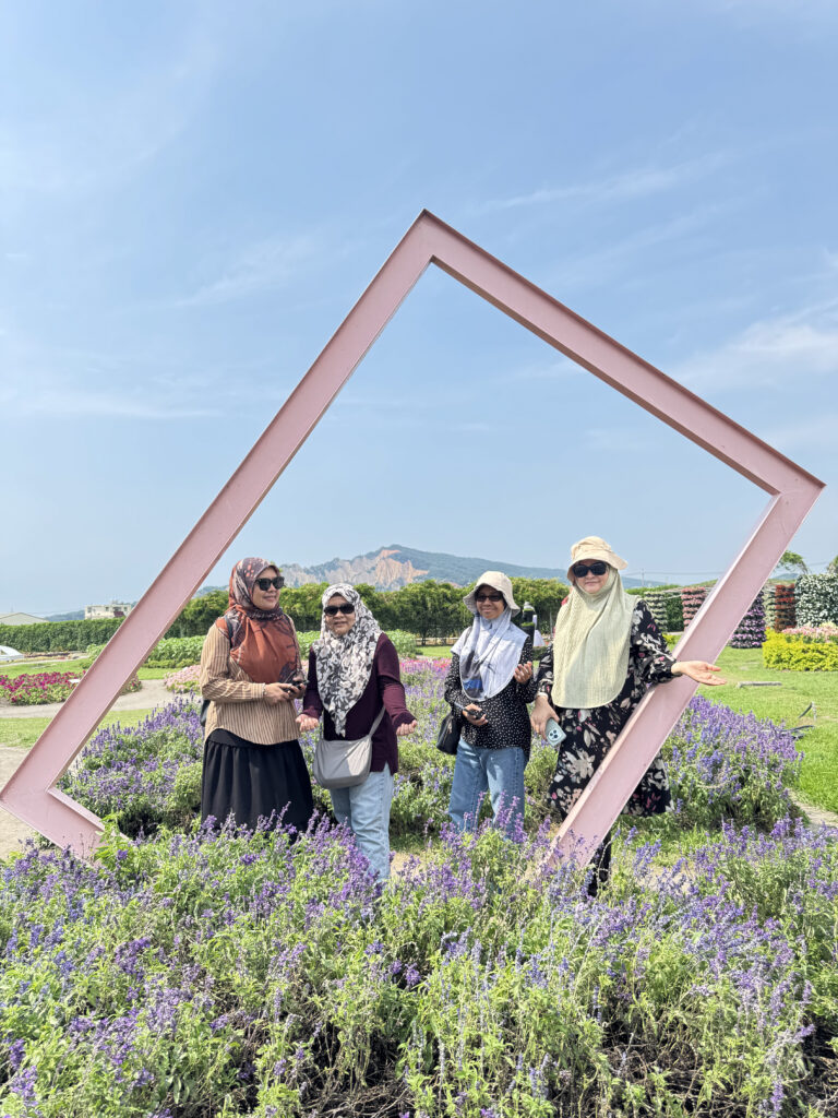 Taman Bunga Shilin – Lokasi santai penuh warna-warni dalam percutian Tripfez ke Taiwan