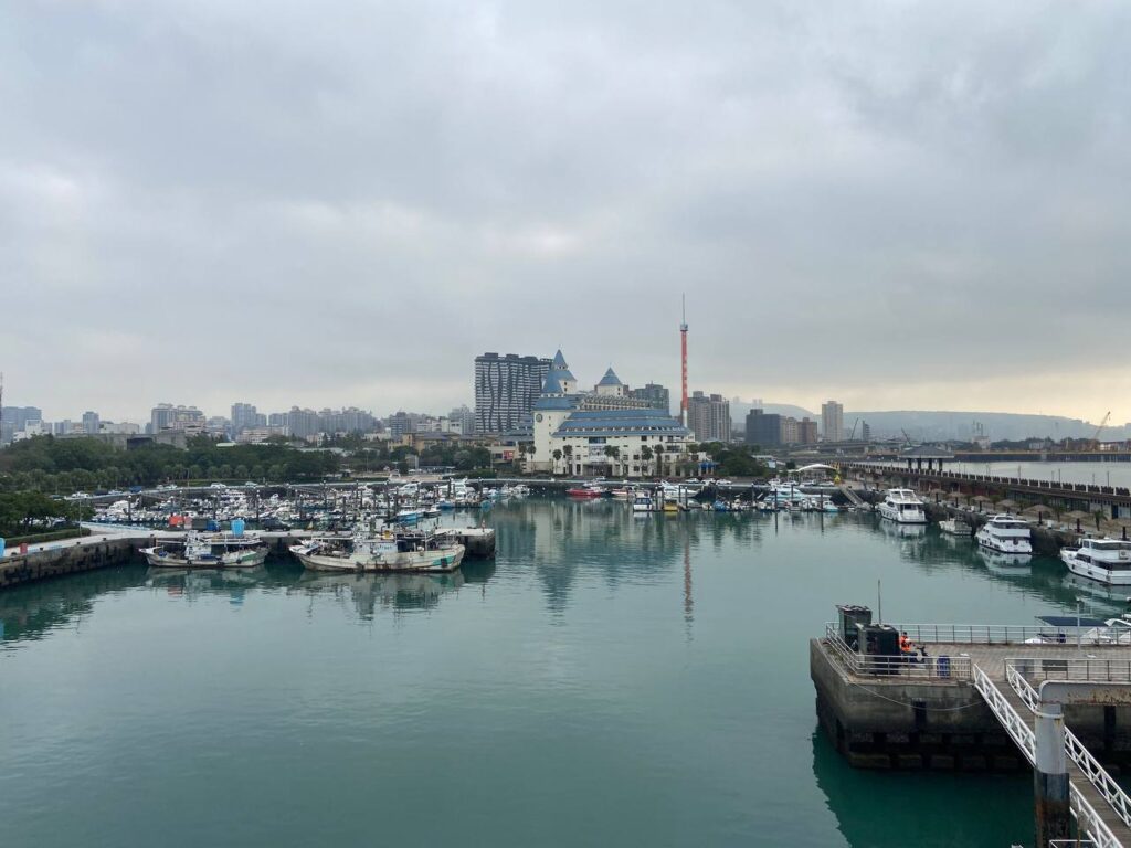 Tamsui Fisherman's Wharf – Jeti romantik dan pemandangan matahari terbenam dalam trip Tripfez