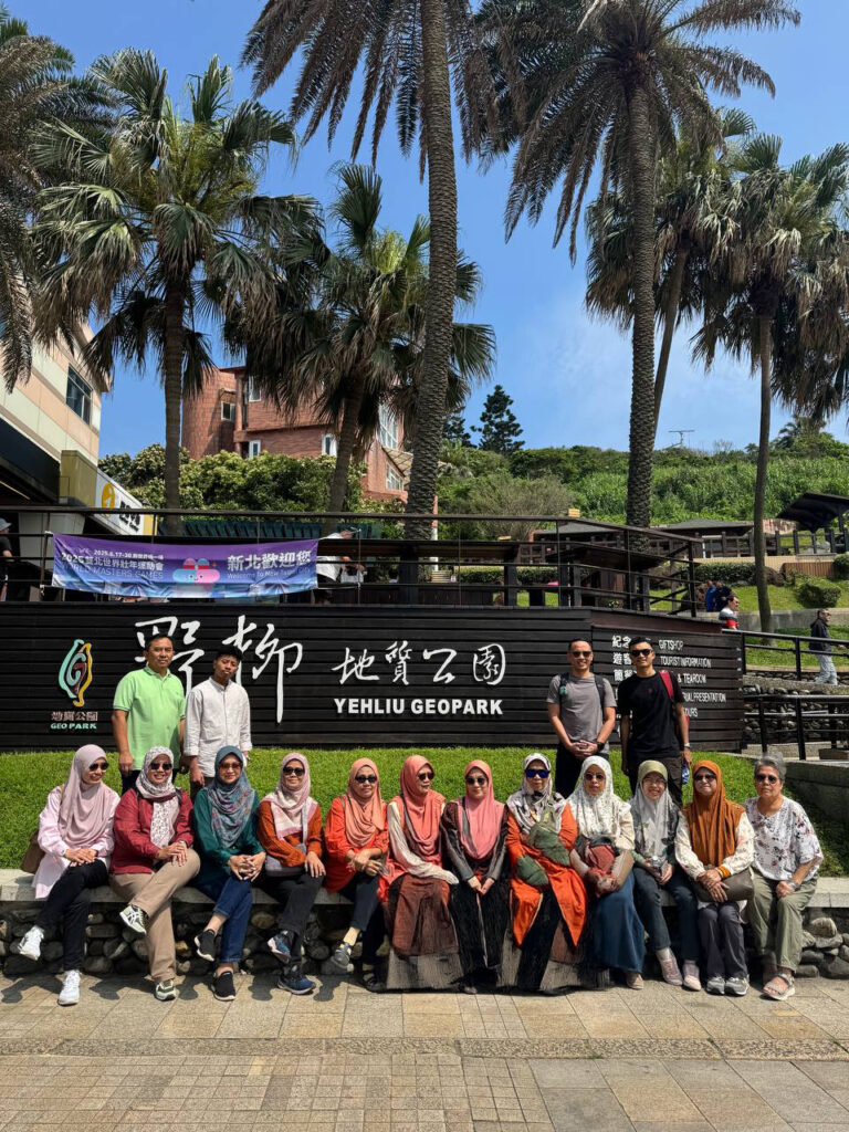 Taman Geopark Yehliu – Formasi batu unik semula jadi dalam lawatan Tripfez ke Taipei