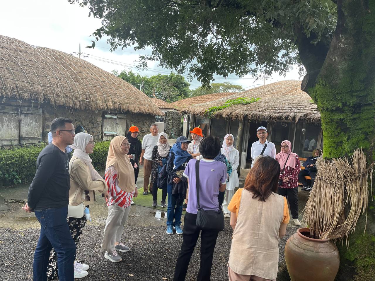Perkampungan Tradisional Seongeup – Budaya asli Jeju dalam trip Muslim bersama Tripfez