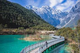 Lembah Blue Moon dan Sungai Baishui yang memukau di Yunnan oleh Tripfez
