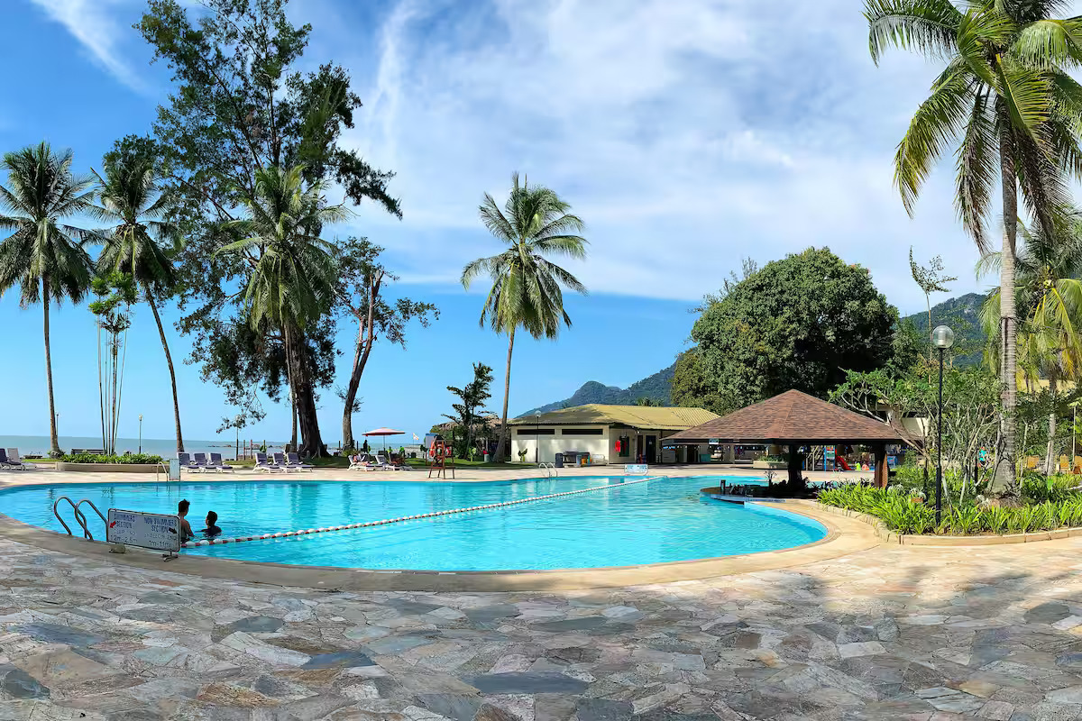 Pakej Damai Beach & Leisure 5H4M Matta Fair 2025 Tripfez