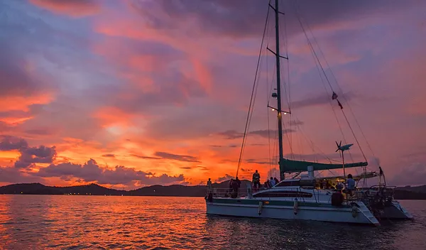 Sunset Dinner Cruise Romantis di Langkawi